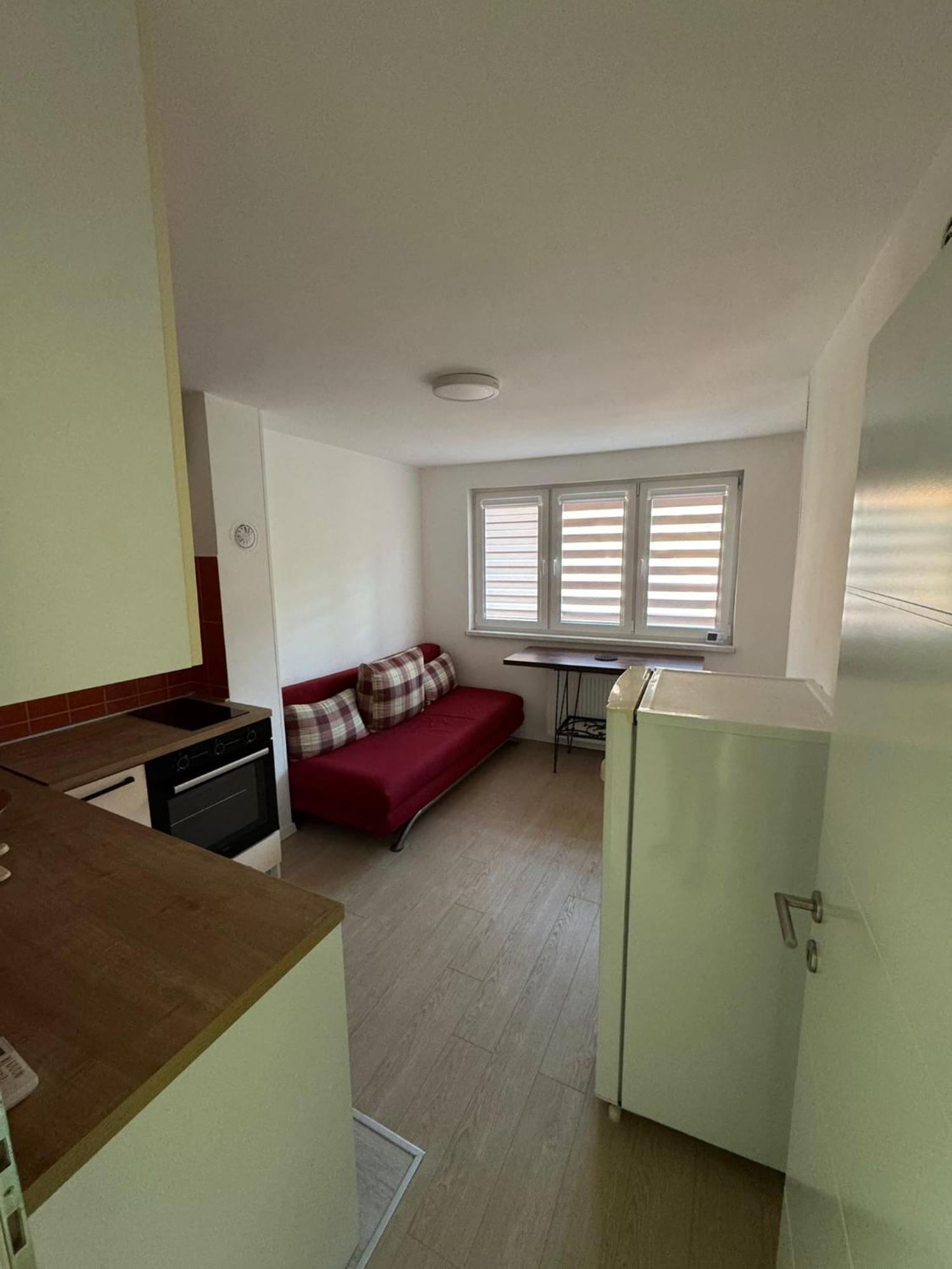 Apartma Cemo *